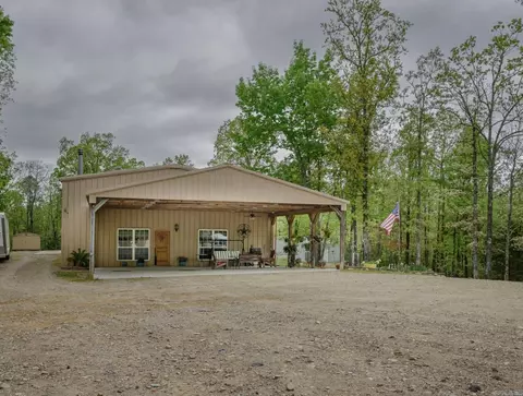 181 Gentle Ln, Mena, AR 71953