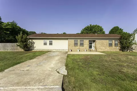 330 Camie Dr, Walnut Ridge, AR 72476