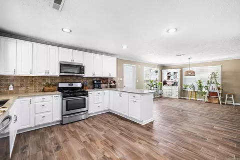 Kitchen - 28 G St, Cabot, AR 72023 photo 2 of 3