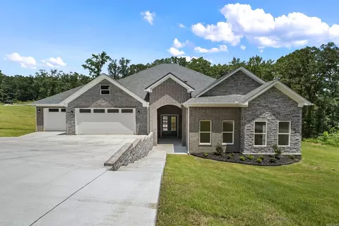 8552 Rapid Water Dr, Sherwood, AR 72120