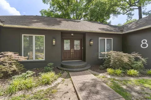 8 Riverwood Pl, Maumelle, AR 72113