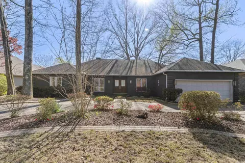 8 Riverwood Pl, Maumelle, AR 72113