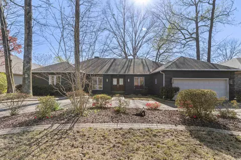 8 Riverwood Pl, Maumelle, AR 72113