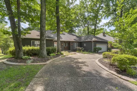 8 Riverwood Pl, Maumelle, AR 72113