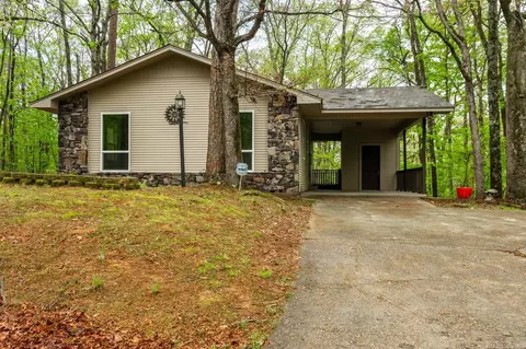 327 Arlington Dr, Hot Springs, AR 71913