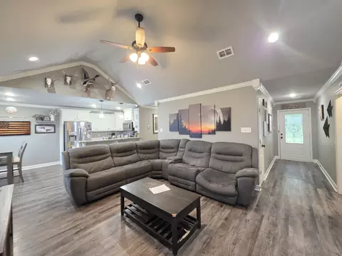 Entry Way - 105 Wilson Loop Rd, Ward, AR 72176 photo 2 of 2