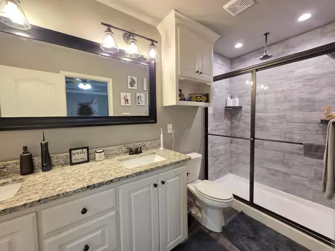 Bath - 105 Wilson Loop Rd, Ward, AR 72176 photo 1 of 4