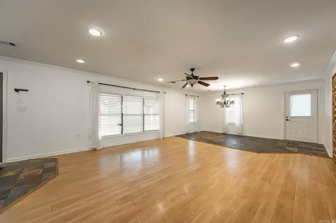 Living - 1600 E Lakeview, Benton, AR 72015 photo 3 of 3