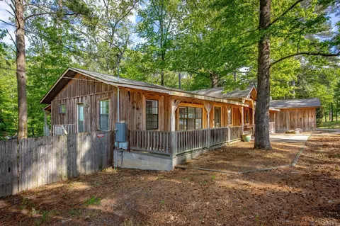 Exterior - 1600 E Lakeview, Benton, AR 72015 photo 1 of 10