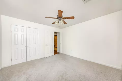 Bedroom - 1600 E Lakeview, Benton, AR 72015 photo 5 of 8
