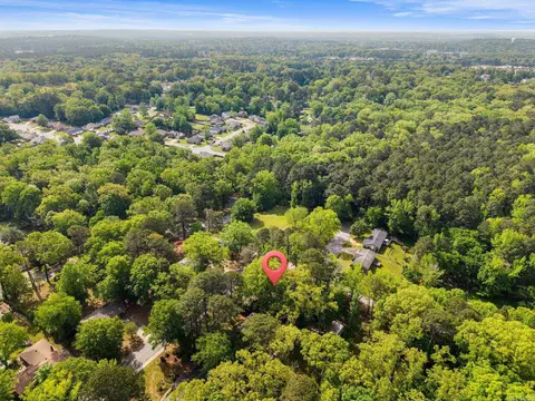 View/Area - 1600 E Lakeview, Benton, AR 72015 photo 6 of 7