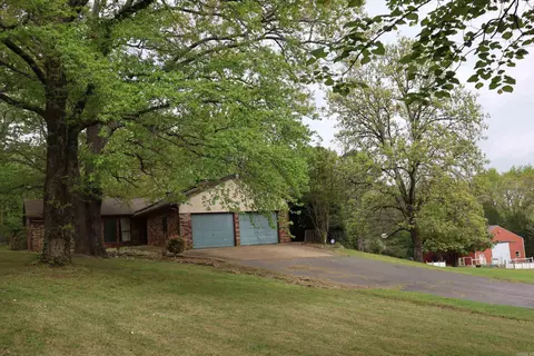 110 Thomas Rd, Greenbrier, AR 72058