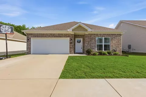 3519 Village Walk Dr, Bryant, AR 72022