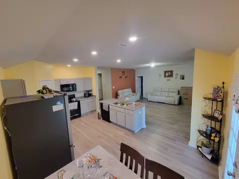 Entry Way - 27 Curly Leaf Ln, Conway, AR 72032 photo 2 of 2