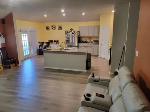 Other - 27 Curly Leaf Ln, Conway, AR 72032 photo 2 of 7