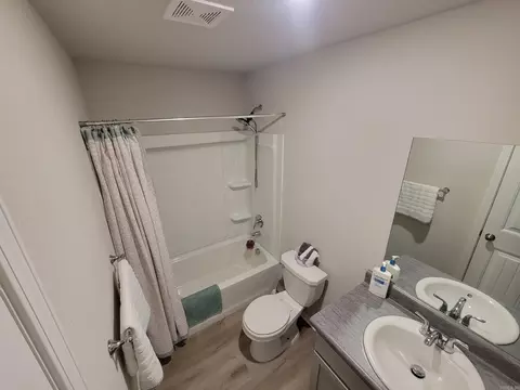 Bath - 27 Curly Leaf Ln, Conway, AR 72032 photo 2 of 2