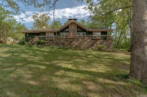 208 Fairway Dr, Horseshoe Bend, AR 72512