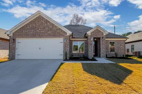 3881 Spencer Crossing Dr, Benton, AR 72019