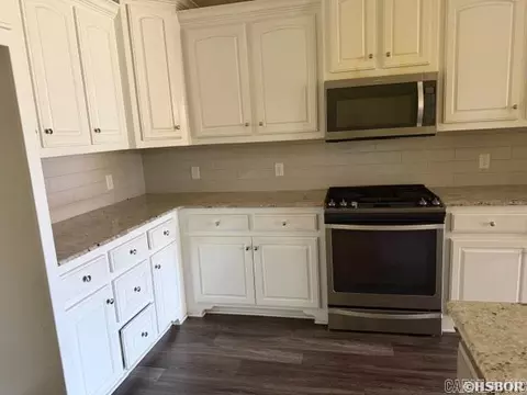 Kitchen - 3726 Buckskin Rd, Benton, AR 72015 photo 1 of 2