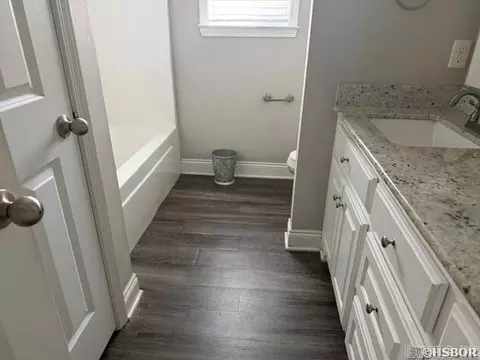 Bath - 3726 Buckskin Rd, Benton, AR 72015 photo 3 of 3