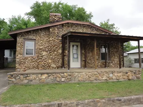 406 Winona St, Hot Springs, AR 71913