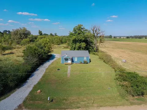 587 E Matthews St, Brookland, AR 72417 photo 6