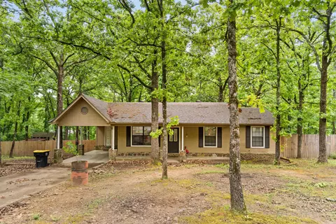 3 Chipmunk Dr, Conway, AR 72032