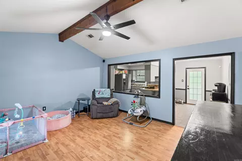 Entry Way - 3 Chipmunk Dr, Conway, AR 72032 photo 2 of 2