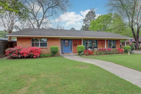 101 Wildwood Dr, Texarkana, TX 75501