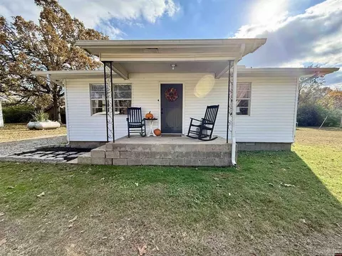 5173 Old Military Rd, Mountain Home, AR 72653