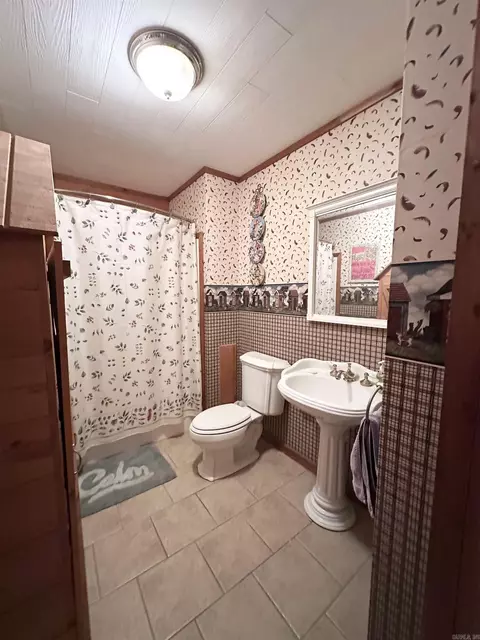 Bath - 2701 Highway 35, Monticello, AR 71655 photo 5 of 5
