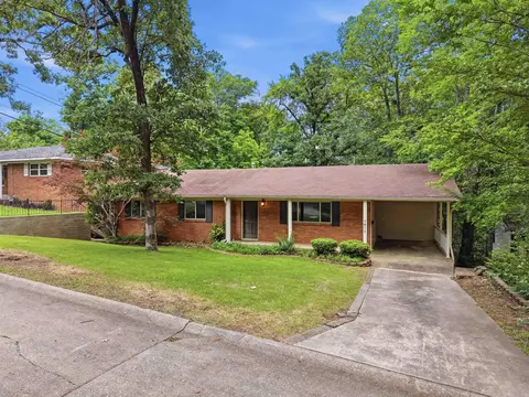 1611 Grove Hill Rd, North Little Rock, AR 72116