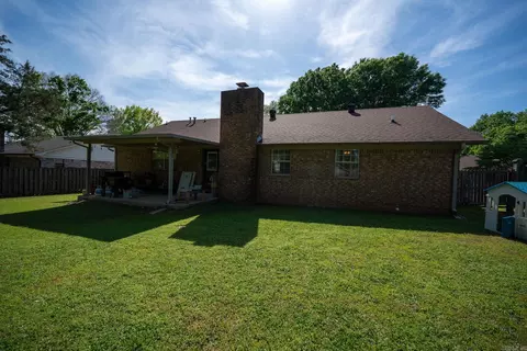 Exterior - 6 Sedgefield Dr, Conway, AR 72034 photo 5 of 7