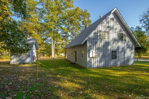 Exterior - 6715 Roberts Rd, Alexander, AR 72002 photo 9 of 11
