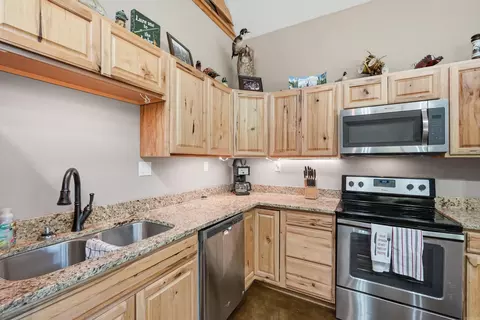 Kitchen - 24 Laynes Hideaway, Higden, AR 72067 photo 3 of 3