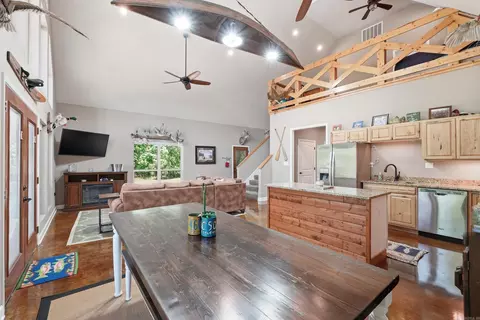 Dining - 24 Laynes Hideaway, Higden, AR 72067 photo 1 of 2