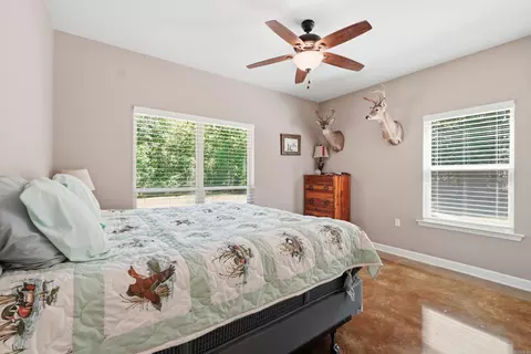 Bedroom - 24 Laynes Hideaway, Higden, AR 72067 photo 2 of 5