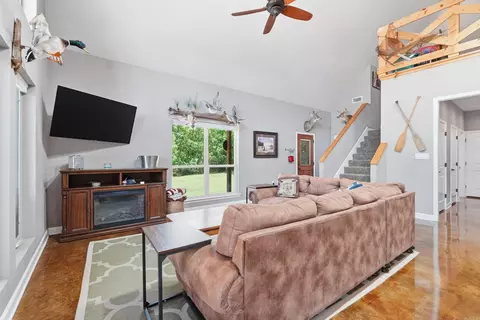 Living - 24 Laynes Hideaway, Higden, AR 72067 photo 1 of 4