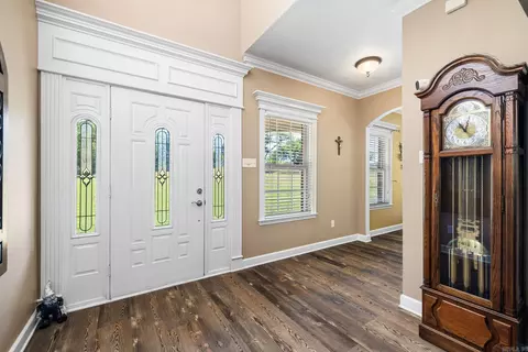 Entry Way - 102 Cordell Rd, Beebe, AR 72012 photo 1 of 4