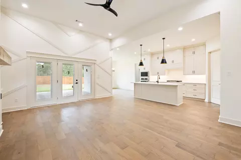 Living - 7044 Star Dust Ln, Alexander, AR 72002 photo 3 of 3