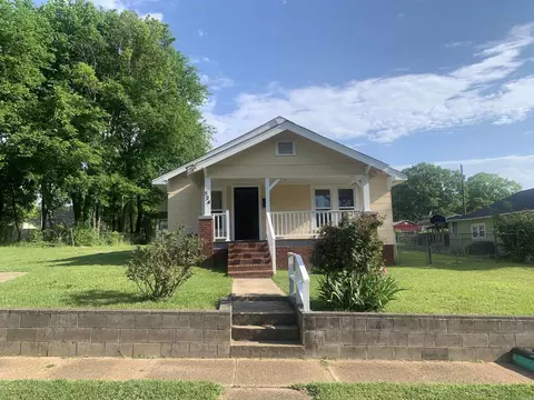 524 Oaklawn St, Malvern, AR 72104