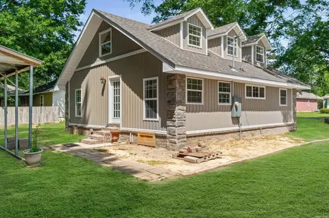Exterior - 201 N Holly, Beebe, AR 72012 photo 6 of 8
