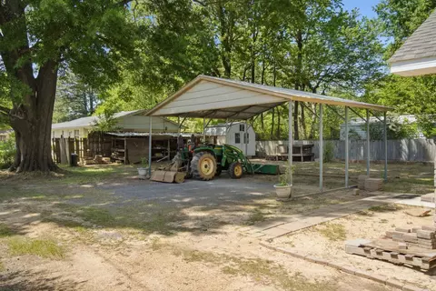 Exterior - 201 N Holly, Beebe, AR 72012 photo 7 of 8