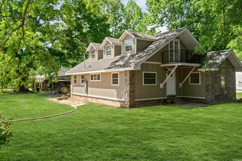 Exterior - 201 N Holly, Beebe, AR 72012 photo 3 of 8