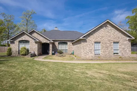 1328 Turtle Cv, White Hall, AR 71602