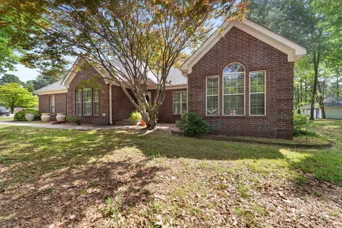 2 Plantation Dr E, Heber Springs, AR 72543