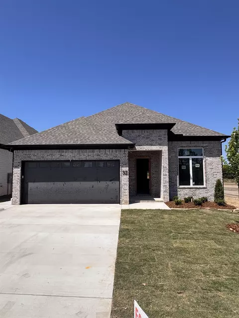 32 Mountain Brook Rd, Little Rock, AR 72223