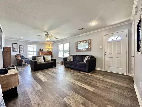 Living - 1506 Moon Rd, Ward, AR 72176 photo 3 of 4