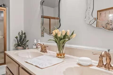 Bath - 3115 Windcrest, Conway, AR 72034 photo 6 of 8