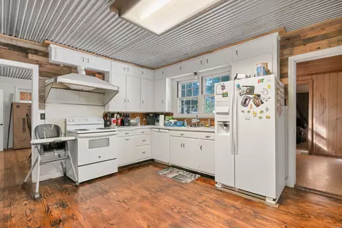 Kitchen - 506 Home St, Marked Tree, AR 72365 photo 1 of 1